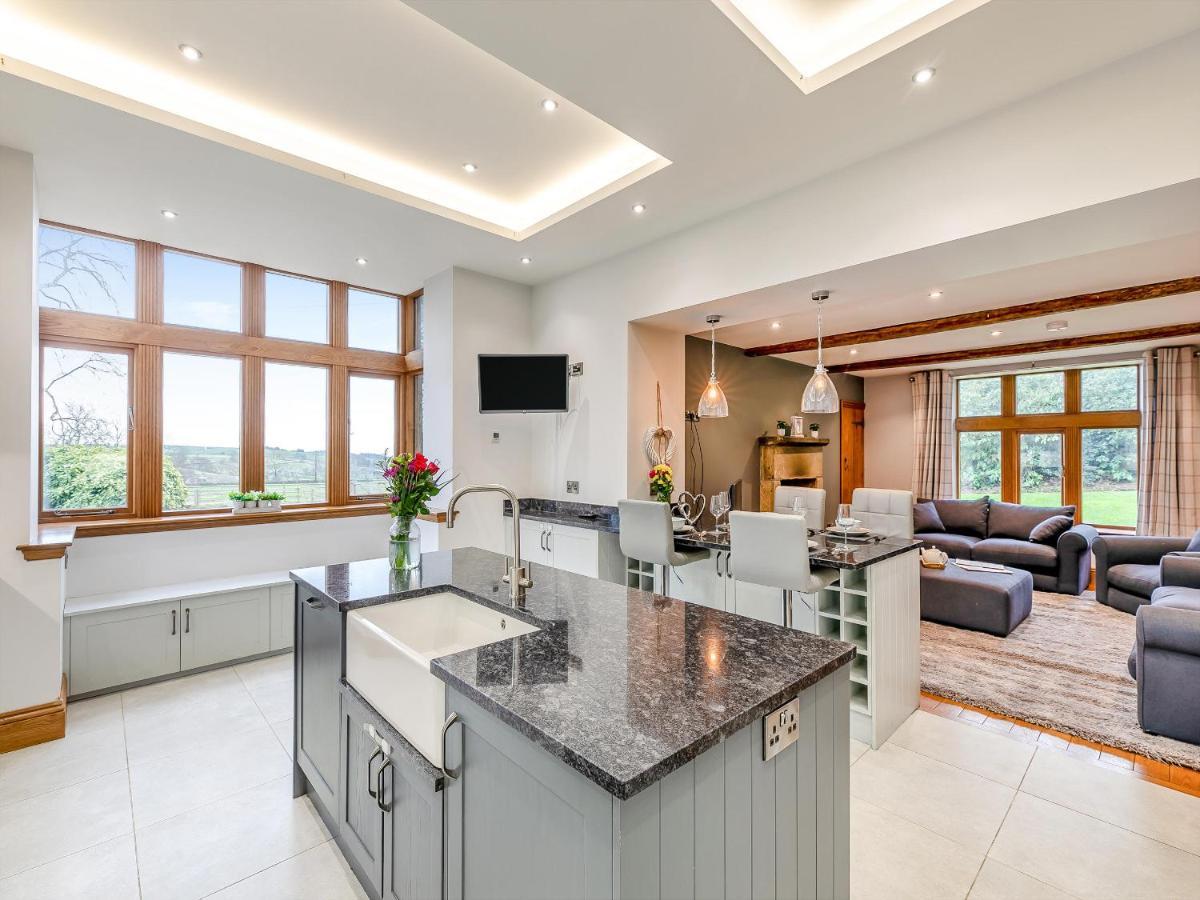 Buntingfield Farmhouse Villa Ashover Exteriör bild